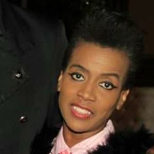 Meet your Posher, Brenda